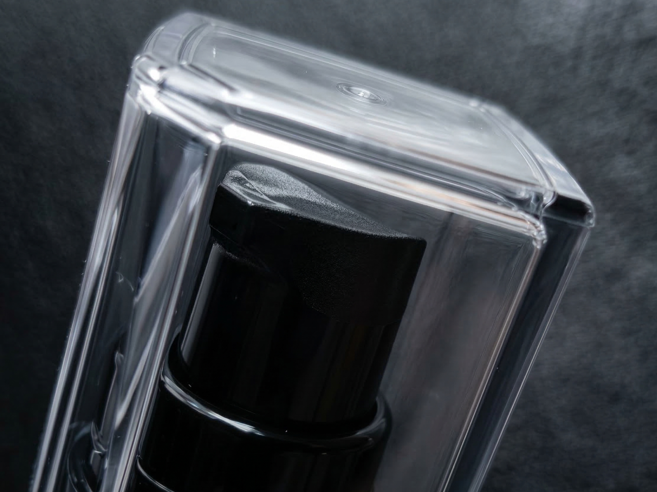 観葉植物用液体肥料Enebauteの洗練された透明なオーバーキャップ